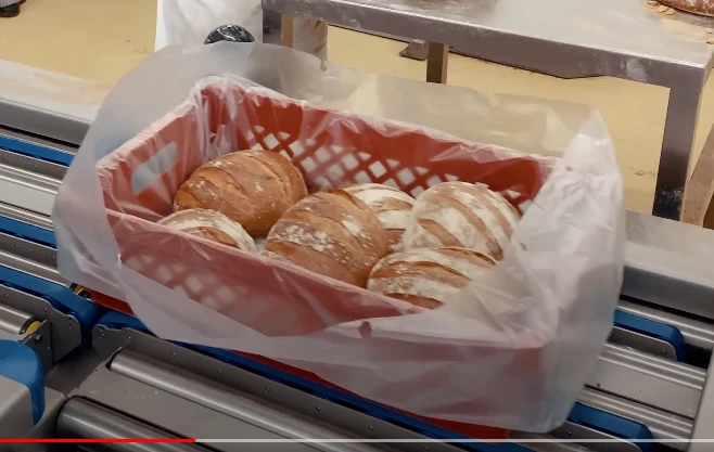 Breadcase